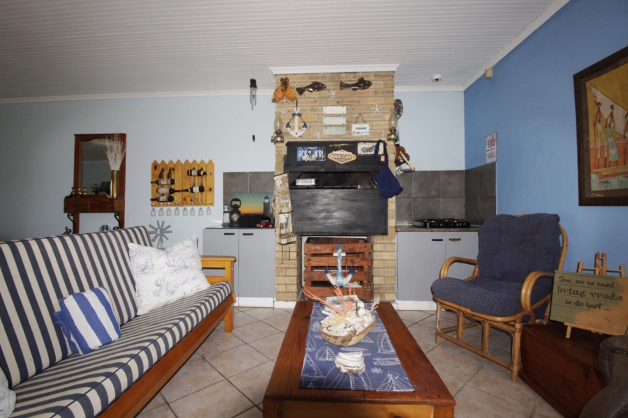 3 Bedroom Property for Sale in Wavecrest Eastern Cape